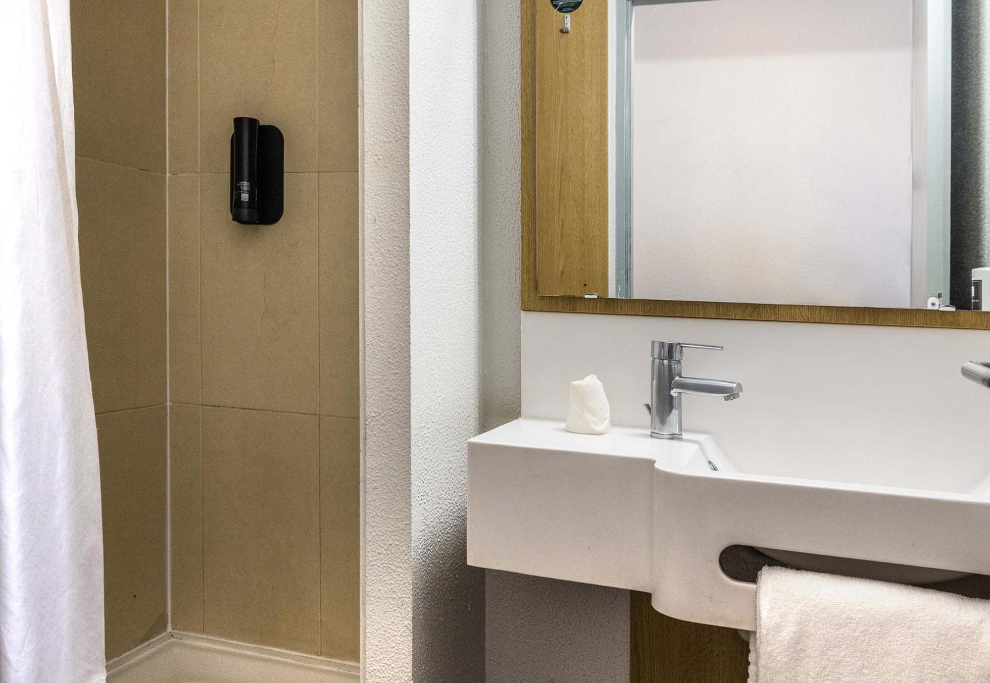 B&B Hotel Perpignan Nord Aeroport Zewnętrze zdjęcie
